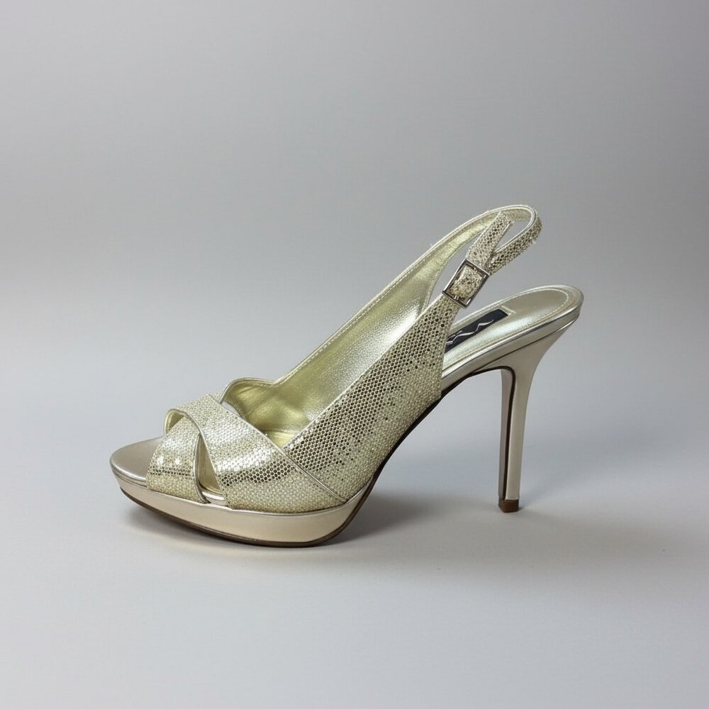 Nina gold metallic slings, size 6.5, LIKE NEW!